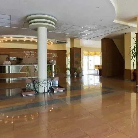 Flora Park מלון